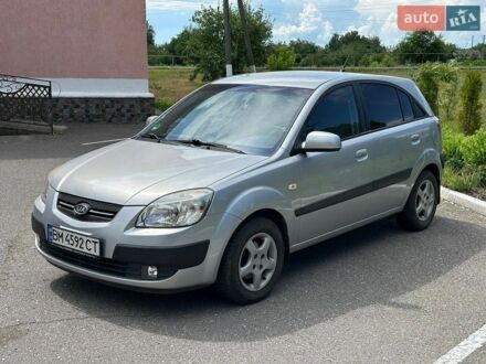 Сірий Кіа Ріо, об'ємом двигуна 1.4 л та пробігом 127 тис. км за 4800 $, фото 1 на Automoto.ua