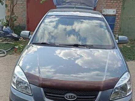 Серый Киа Рио, объемом двигателя 1.4 л и пробегом 194 тыс. км за 5999 $, фото 1 на Automoto.ua