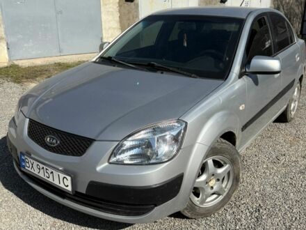 Серый Киа Рио, объемом двигателя 1.4 л и пробегом 177 тыс. км за 4150 $, фото 1 на Automoto.ua
