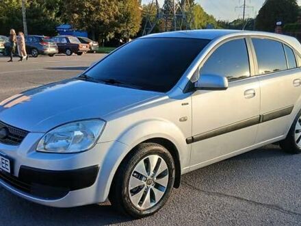 Серый Киа Рио, объемом двигателя 1.4 л и пробегом 216 тыс. км за 3600 $, фото 1 на Automoto.ua
