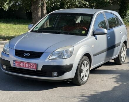 Серый Киа Рио, объемом двигателя 1.4 л и пробегом 126 тыс. км за 4799 $, фото 1 на Automoto.ua