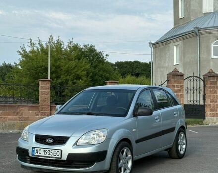 Сірий Кіа Ріо, об'ємом двигуна 1.49 л та пробігом 276 тис. км за 2800 $, фото 1 на Automoto.ua