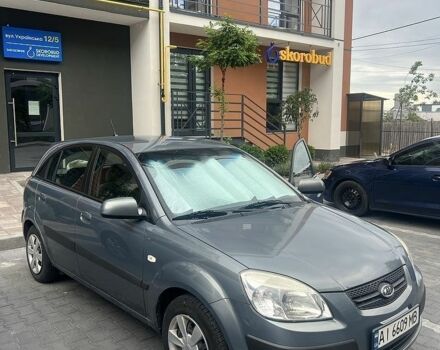 Сірий Кіа Ріо, об'ємом двигуна 1.4 л та пробігом 290 тис. км за 5006 $, фото 1 на Automoto.ua