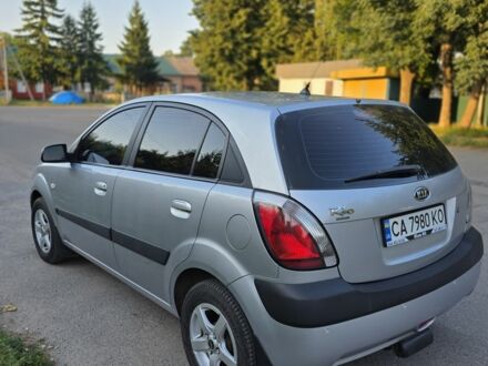 Серый Киа Рио, объемом двигателя 0 л и пробегом 288 тыс. км за 41000 $, фото 1 на Automoto.ua