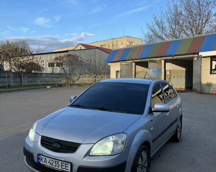 Сірий Кіа Ріо, об'ємом двигуна 1.4 л та пробігом 214 тис. км за 4000 $, фото 1 на Automoto.ua
