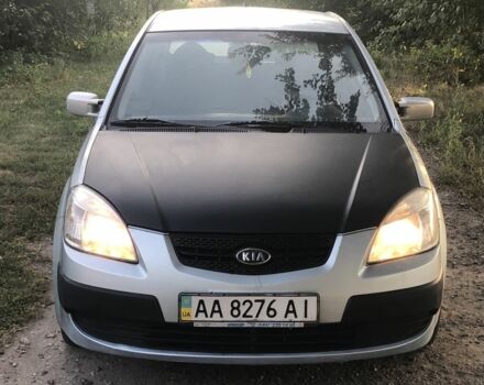 Серый Киа Рио, объемом двигателя 1.4 л и пробегом 500 тыс. км за 3000 $, фото 1 на Automoto.ua