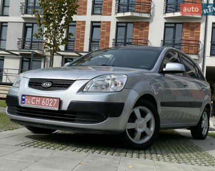 Серый Киа Рио, объемом двигателя 1.6 л и пробегом 173 тыс. км за 6199 $, фото 1 на Automoto.ua