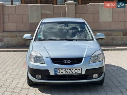 Сірий Кіа Ріо, об'ємом двигуна 1.49 л та пробігом 278 тис. км за 4300 $, фото 1 на Automoto.ua