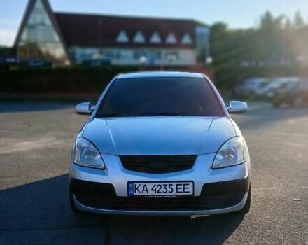 Серый Киа Рио, объемом двигателя 1.4 л и пробегом 216 тыс. км за 3700 $, фото 1 на Automoto.ua