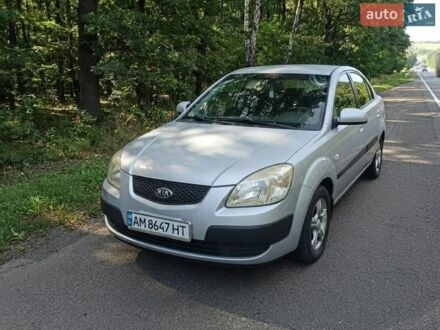 Сірий Кіа Ріо, об'ємом двигуна 1.4 л та пробігом 188 тис. км за 3200 $, фото 1 на Automoto.ua