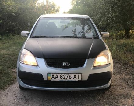 Серый Киа Рио, объемом двигателя 0 л и пробегом 150 тыс. км за 2000 $, фото 1 на Automoto.ua