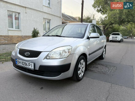 Сірий Кіа Ріо, об'ємом двигуна 1.4 л та пробігом 198 тис. км за 4250 $, фото 1 на Automoto.ua