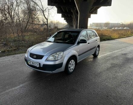 Серый Киа Рио, объемом двигателя 1.4 л и пробегом 400 тыс. км за 2700 $, фото 1 на Automoto.ua