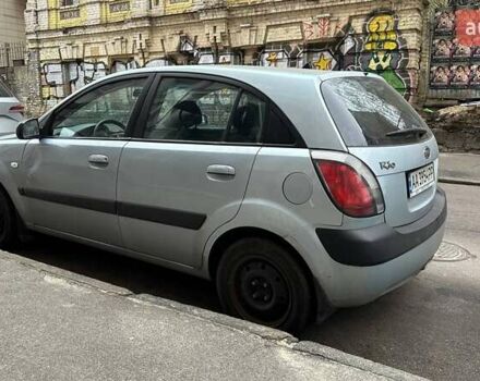Сірий Кіа Ріо, об'ємом двигуна 1.4 л та пробігом 212 тис. км за 4000 $, фото 1 на Automoto.ua