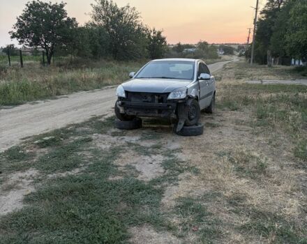 Сірий Кіа Ріо, об'ємом двигуна 1.5 л та пробігом 216 тис. км за 2002 $, фото 1 на Automoto.ua