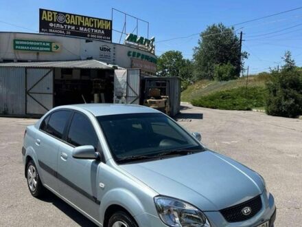 Серый Киа Рио, объемом двигателя 1.4 л и пробегом 38 тыс. км за 3500 $, фото 1 на Automoto.ua
