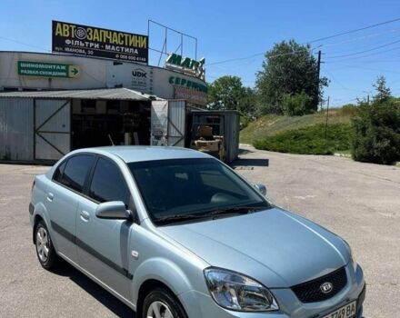 Серый Киа Рио, объемом двигателя 1.4 л и пробегом 38 тыс. км за 3500 $, фото 1 на Automoto.ua