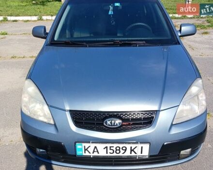 Серый Киа Рио, объемом двигателя 1.5 л и пробегом 290 тыс. км за 4600 $, фото 1 на Automoto.ua