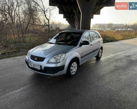 Серый Киа Рио, объемом двигателя 1.4 л и пробегом 284 тыс. км за 2699 $, фото 1 на Automoto.ua