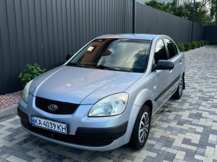 Сірий Кіа Ріо, об'ємом двигуна 1.4 л та пробігом 218 тис. км за 4500 $, фото 1 на Automoto.ua