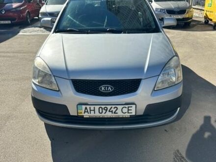 Серый Киа Рио, объемом двигателя 1.4 л и пробегом 244 тыс. км за 2900 $, фото 1 на Automoto.ua