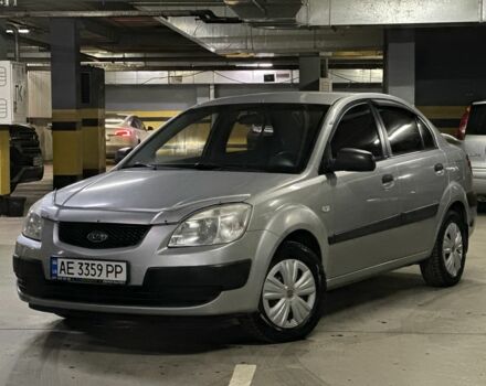 Серый Киа Рио, объемом двигателя 1.4 л и пробегом 220 тыс. км за 3700 $, фото 1 на Automoto.ua