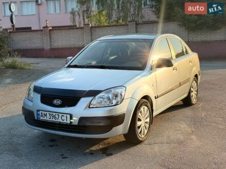 Сірий Кіа Ріо, об'ємом двигуна 1.4 л та пробігом 230 тис. км за 2590 $, фото 1 на Automoto.ua