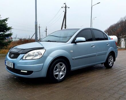 Серый Киа Рио, объемом двигателя 3 л и пробегом 224 тыс. км за 4900 $, фото 1 на Automoto.ua