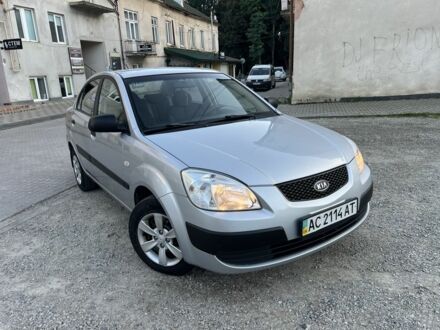 Сірий Кіа Ріо, об'ємом двигуна 1.4 л та пробігом 334 тис. км за 3550 $, фото 1 на Automoto.ua