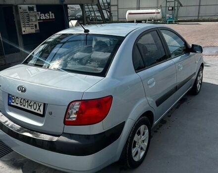 Серый Киа Рио, объемом двигателя 1.4 л и пробегом 180 тыс. км за 4200 $, фото 1 на Automoto.ua