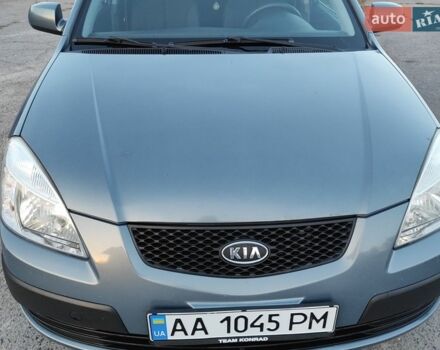 Серый Киа Рио, объемом двигателя 1.6 л и пробегом 140 тыс. км за 4700 $, фото 1 на Automoto.ua