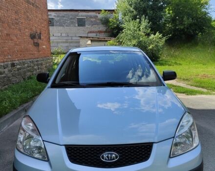 Серый Киа Рио, объемом двигателя 1.4 л и пробегом 140 тыс. км за 4900 $, фото 1 на Automoto.ua