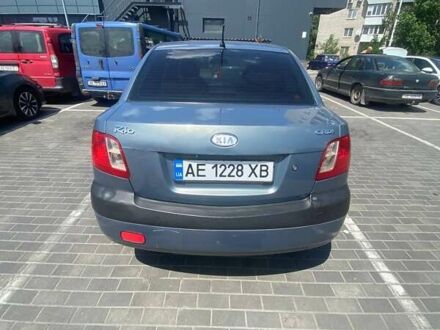 Серый Киа Рио, объемом двигателя 1.49 л и пробегом 163 тыс. км за 4000 $, фото 1 на Automoto.ua