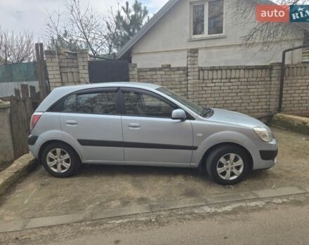 Сірий Кіа Ріо, об'ємом двигуна 1.4 л та пробігом 240 тис. км за 4000 $, фото 1 на Automoto.ua