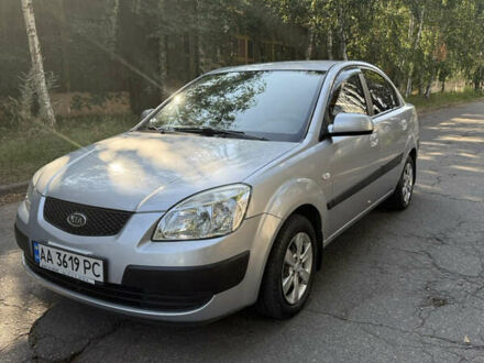 Киа Рио 2008 в Киеве на Automoto.ua Серый Киа Рио, объемом двигателя 1.4 л и пробегом 105 тыс. км за 5900 $, фото 1 на Automoto.ua