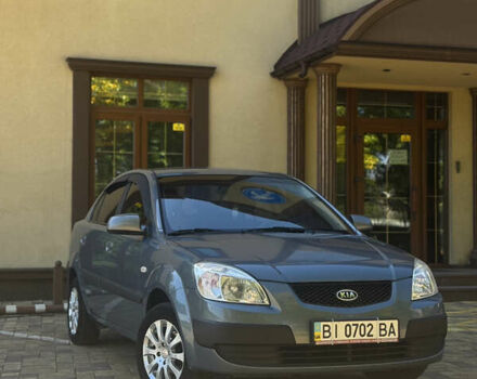 Серый Киа Рио, объемом двигателя 1.4 л и пробегом 198 тыс. км за 5800 $, фото 1 на Automoto.ua