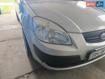 Серый Киа Рио, объемом двигателя 1.4 л и пробегом 570 тыс. км за 3000 $, фото 1 на Automoto.ua