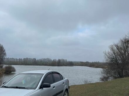 Сірий Кіа Ріо, об'ємом двигуна 1.4 л та пробігом 140 тис. км за 5200 $, фото 1 на Automoto.ua