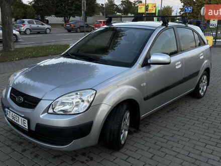 Киа Рио 2009 в Ивано-Франковске на Automoto.ua Серый Киа Рио, объемом двигателя 1.4 л и пробегом 130 тыс. км за 5100 $, фото 1 на Automoto.ua
