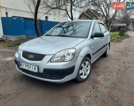 Серый Киа Рио, объемом двигателя 1.4 л и пробегом 113 тыс. км за 4550 $, фото 1 на Automoto.ua