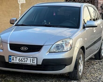 Серый Киа Рио, объемом двигателя 1.4 л и пробегом 136 тыс. км за 5200 $, фото 1 на Automoto.ua