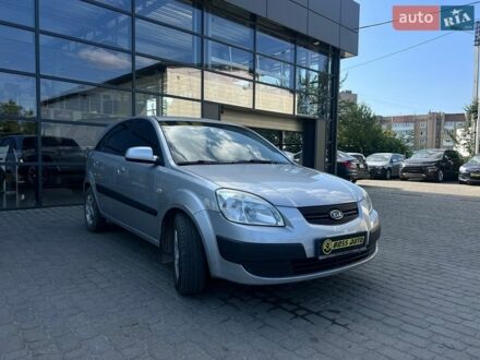 Сірий Кіа Ріо, об'ємом двигуна 1.4 л та пробігом 135 тис. км за 5800 $, фото 1 на Automoto.ua