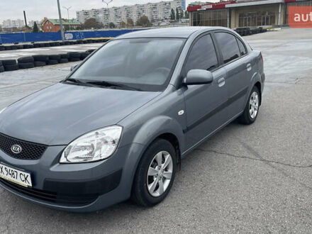 Серый Киа Рио, объемом двигателя 0 л и пробегом 81 тыс. км за 6000 $, фото 1 на Automoto.ua