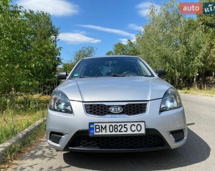 Серый Киа Рио, объемом двигателя 1.4 л и пробегом 223 тыс. км за 4250 $, фото 1 на Automoto.ua