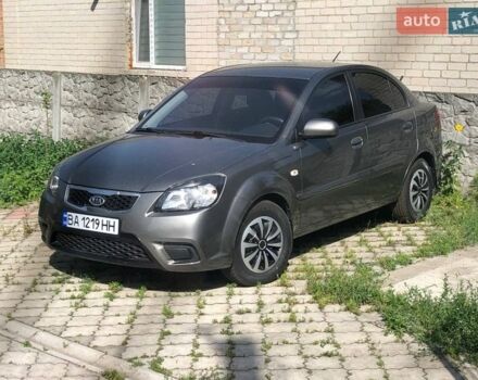 Серый Киа Рио, объемом двигателя 1.49 л и пробегом 200 тыс. км за 5500 $, фото 1 на Automoto.ua
