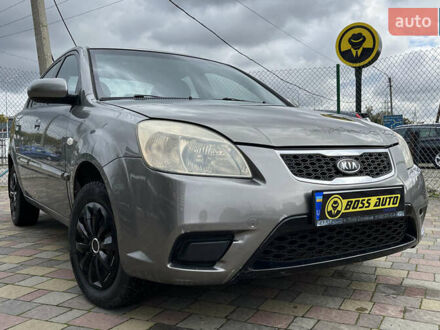 Киа Рио 2010 в Стрые на Automoto.ua Серый Киа Рио, объемом двигателя 1.4 л и пробегом 166 тыс. км за 3999 $, фото 1 на Automoto.ua