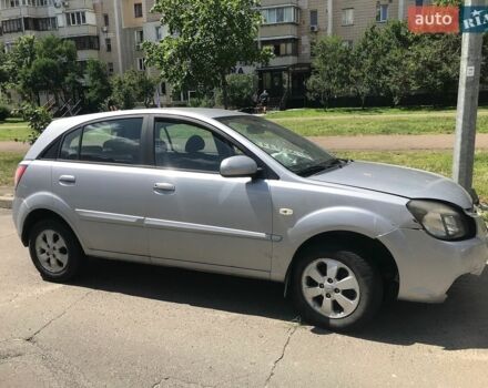 Серый Киа Рио, объемом двигателя 1.4 л и пробегом 95 тыс. км за 2777 $, фото 1 на Automoto.ua