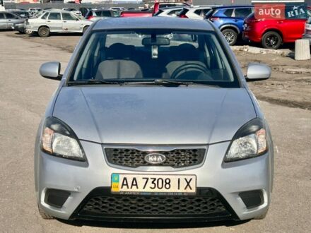 Серый Киа Рио, объемом двигателя 1.5 л и пробегом 190 тыс. км за 5800 $, фото 1 на Automoto.ua