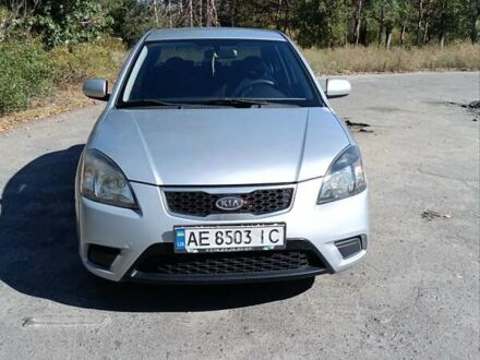 Киа Рио 2010 в Днепре (Днепропетровске) на Automoto.ua Серый Киа Рио, объемом двигателя 1.5 л и пробегом 297 тыс. км за 5500 $, фото 1 на Automoto.ua