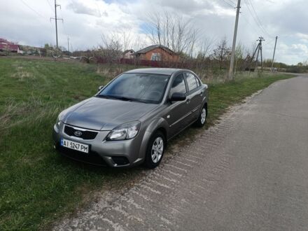 Сірий Кіа Ріо, об'ємом двигуна 0 л та пробігом 163 тис. км за 4400 $, фото 1 на Automoto.ua